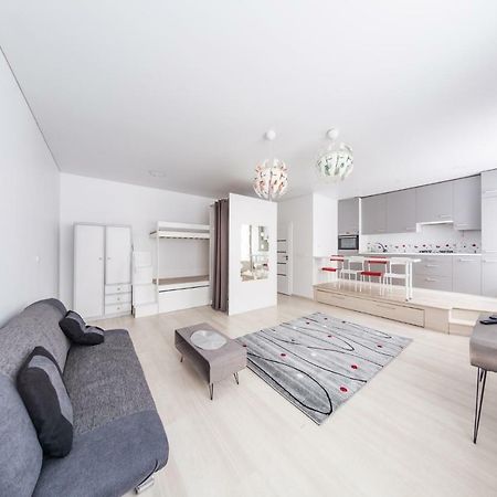 Sandra Apartamentai Kaunas Exteriör bild